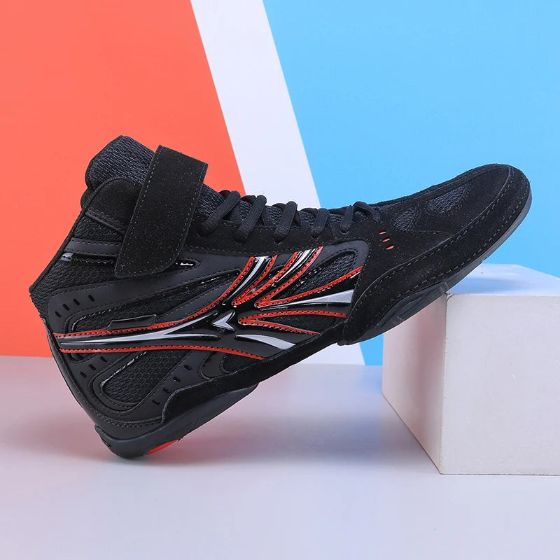 2025 New Daily Training Mens Boxing Shoes Lightweight and Comfortable Wrestling Shoes High Top Gripping Flexible Sports Shoes